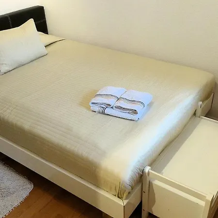 Döhren - Single Room-kiwi * Hannover
